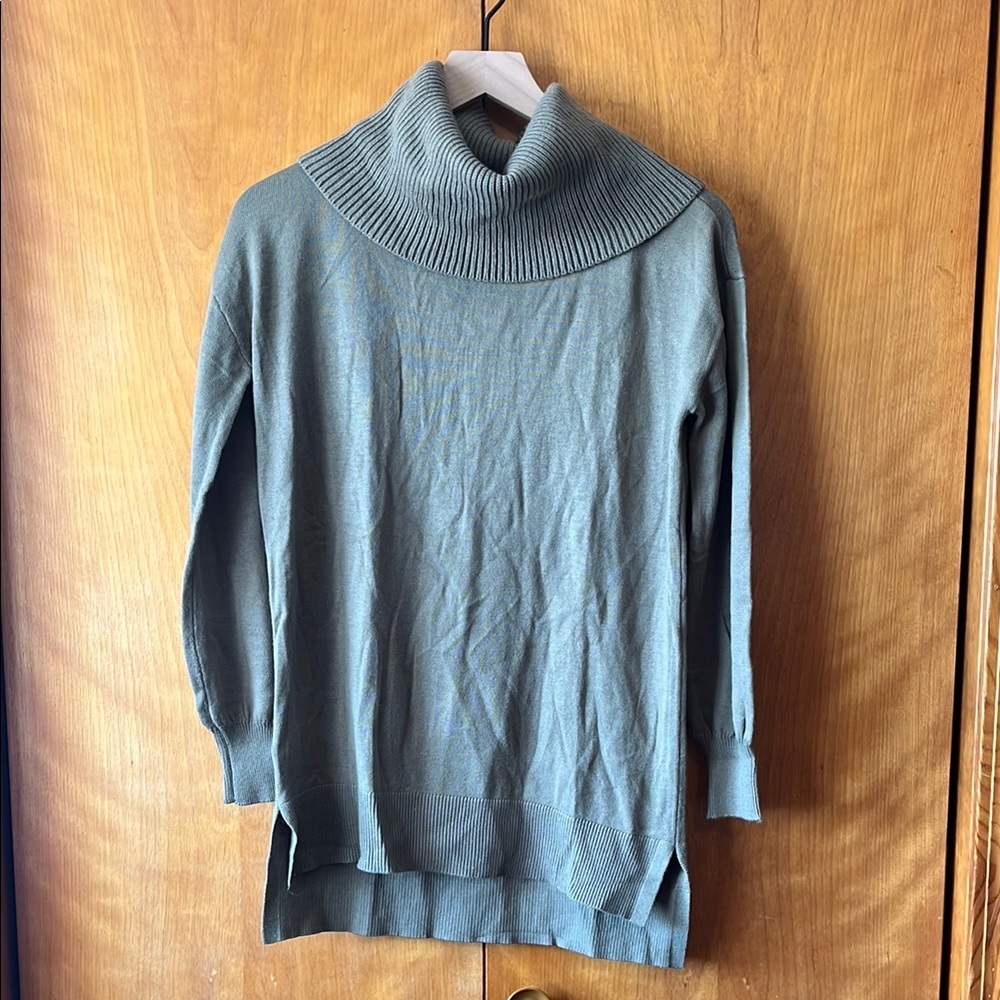 LOFT Hunter Green Turtleneck Sweater NWT Small